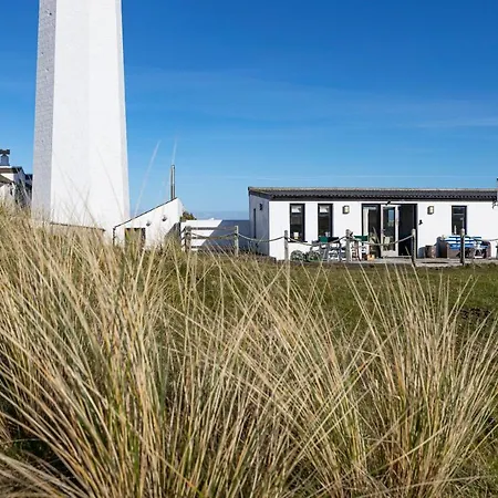 Finest Retreats - The Lighthouse Hide Rampside