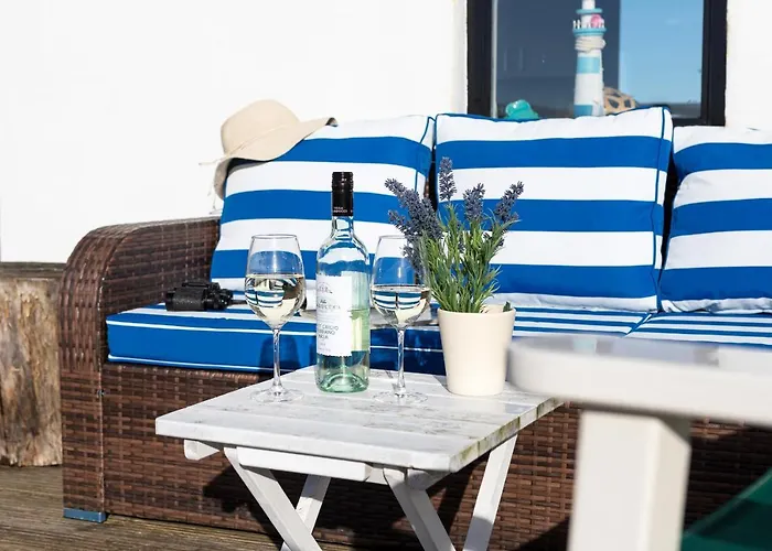 Finest Retreats - The Lighthouse Hide Holiday home *