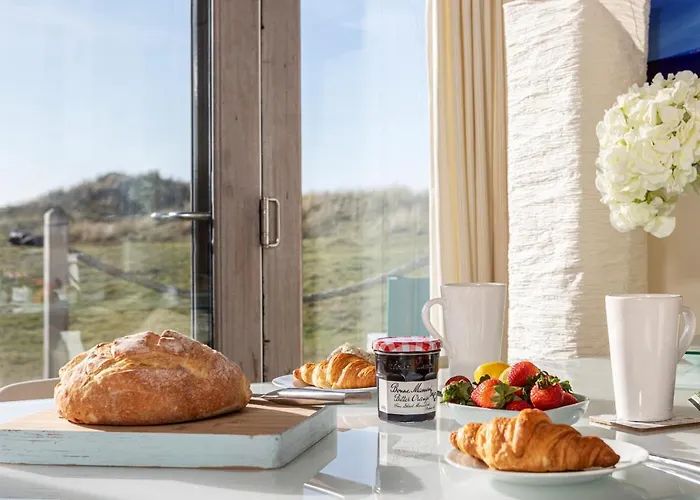 Finest Retreats - The Lighthouse Hide Rampside