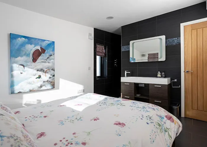 Finest Retreats - The Lighthouse Hide Holiday home