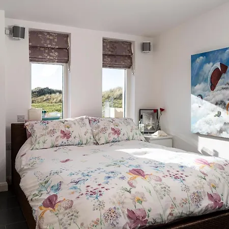 בית נופש Finest Retreats - The Lighthouse Hide